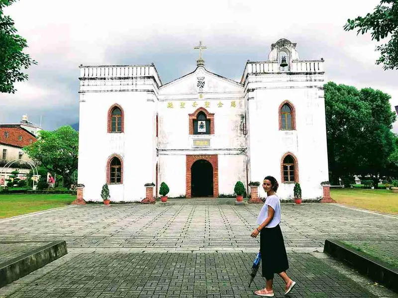 Basílica blanca de Wanchin, la iglesia católica más antigua de Taiwán