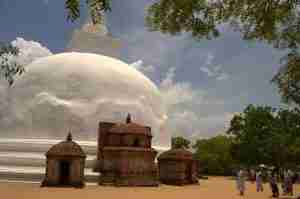 Templo en Polonnaruwa religiosos en el templo