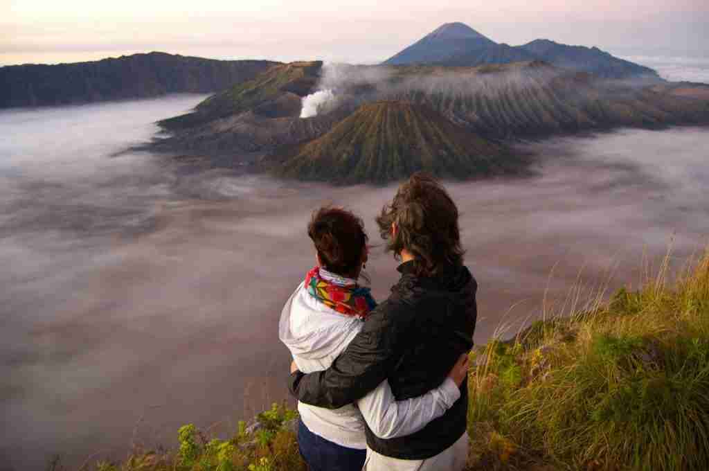 vista al amanecer del Bromo, Java, Indonesia